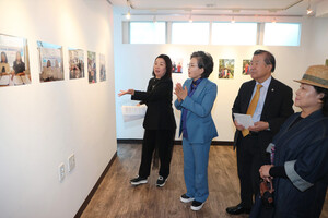 Suwon City Council Chair Kim Mi-kyung Supports Suwon Culture From Paris Exhibition